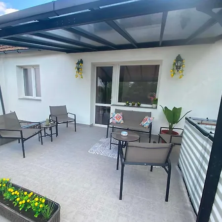 Apartment Solemente Boutique Garden Escape Near Budapest - Sleeps 5